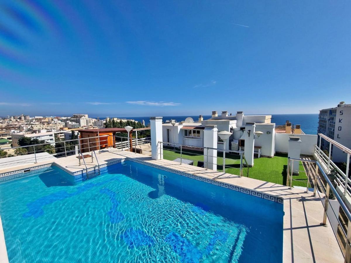 Penthouse With Private Pool, Hot Tub Jacuzzi With Sea Views And Chill-Out Zone, Close To The Sea マルベーリャ エクステリア 写真