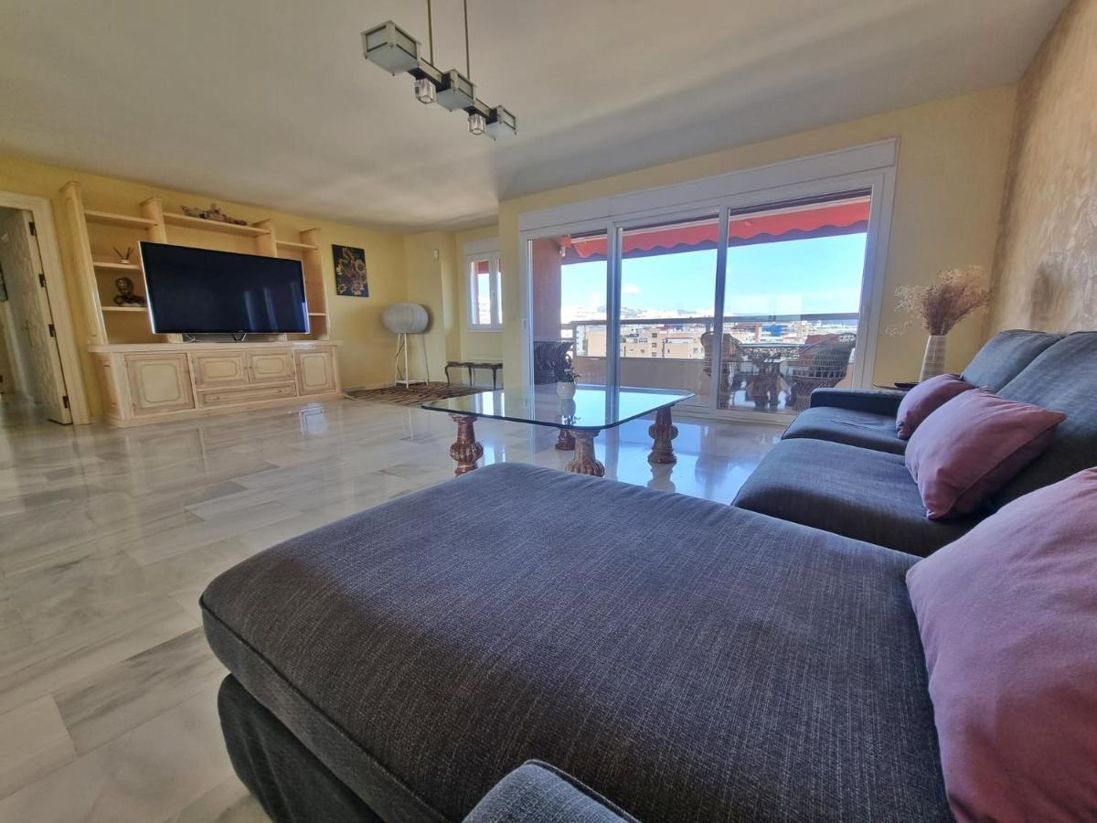 Penthouse With Private Pool, Hot Tub Jacuzzi With Sea Views And Chill-Out Zone, Close To The Sea マルベーリャ エクステリア 写真